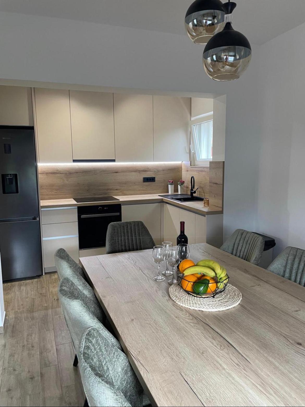 Apartman Kurtov Apartment Pakostane Luaran gambar