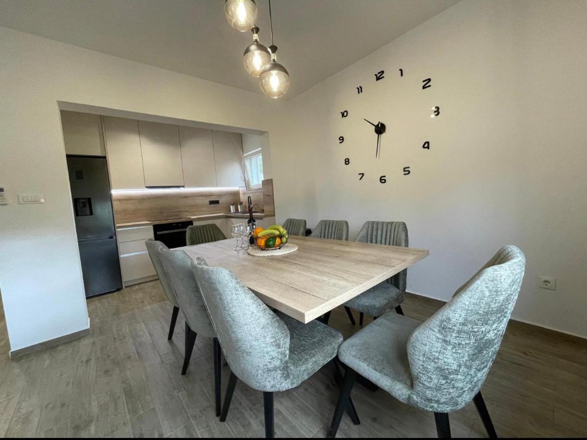 Apartman Kurtov Apartment Pakostane Luaran gambar
